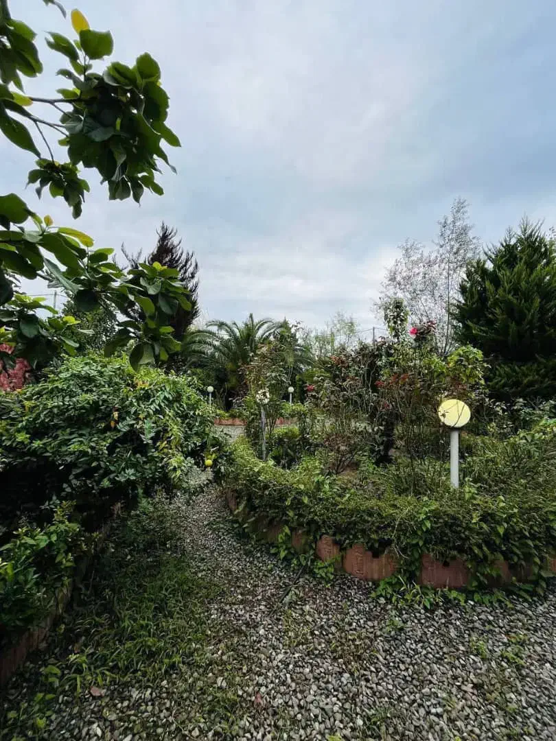 ویلا باغ همه چی تمومه/خونه مادر بزرگه اینجاست|فروش خانه و ویلا|چمستان, |دیوار