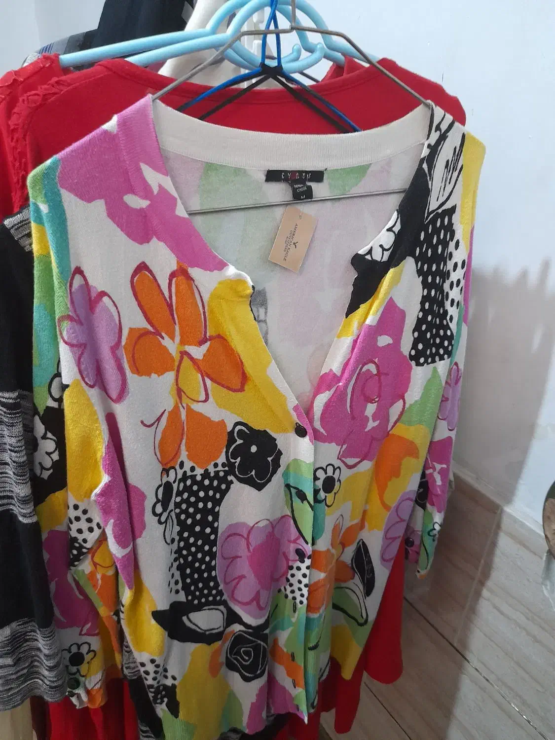 لباس|لباس|شیراز, شهرک کوشکک|دیوار