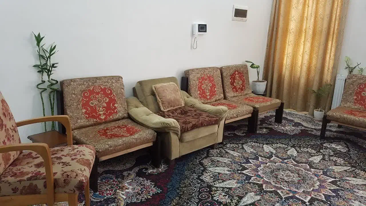 اجاره مبله|اجارهٔ کوتاه‌مدت آپارتمان و سوئیت|شیراز, گل سرخ|دیوار