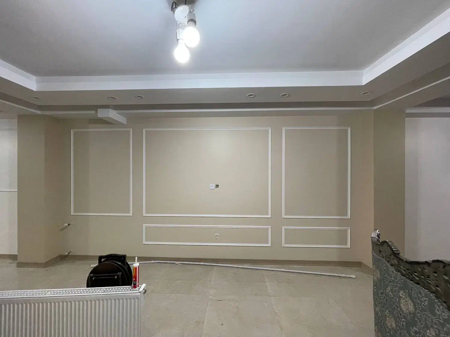 نصب نصاب قرنیز،نصاب قاب بندی،نصاب ترمووال، کفپوش|خدمات پیشه و مهارت|فردیس, منظریه|دیوار