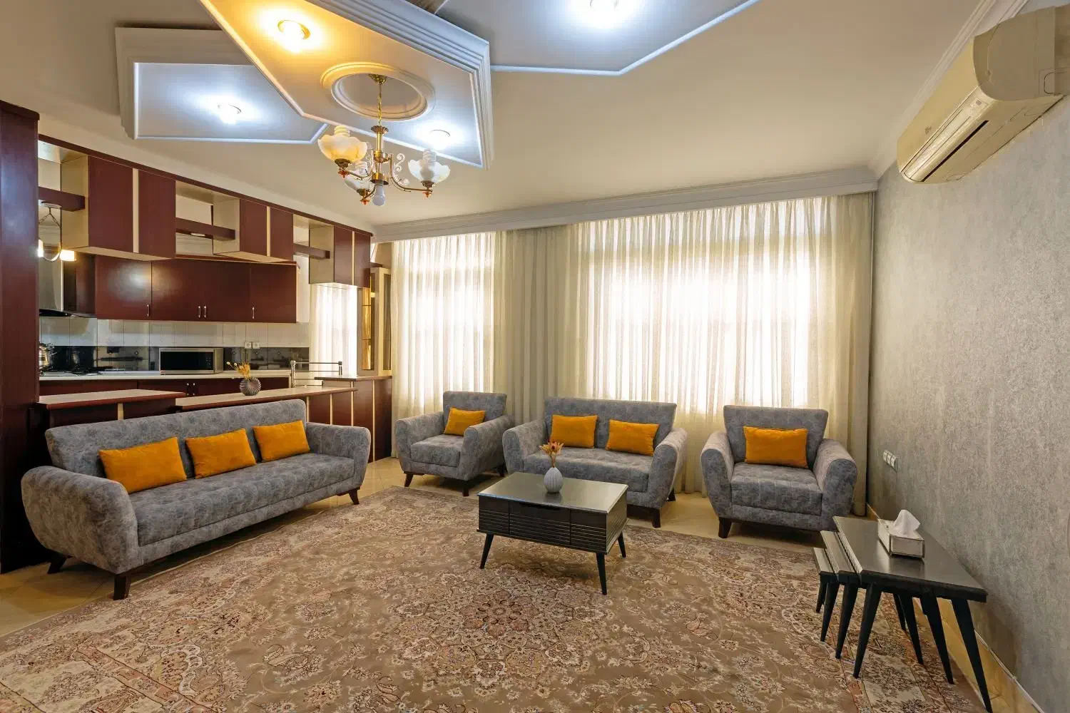 آپارتمان مبله سوئیت آپارتمان آسانسور پارکینگ|اجارهٔ کوتاه‌مدت آپارتمان و سوئیت|همدان, |دیوار