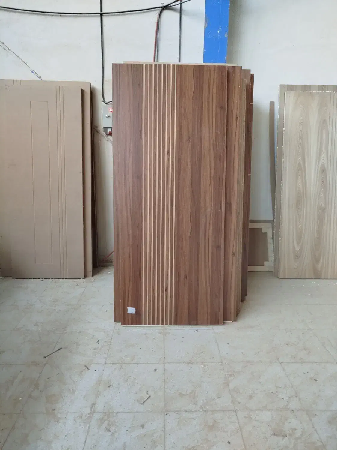 نوسازی درب چوبی|خدمات پیشه و مهارت|یزد, |دیوار