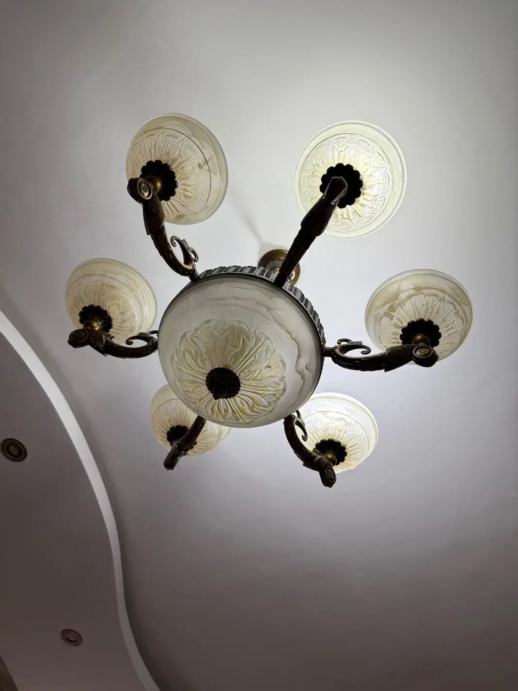 لوستر شیک و با نما|لوستر و چراغ آویز|رشت, انصاری|دیوار