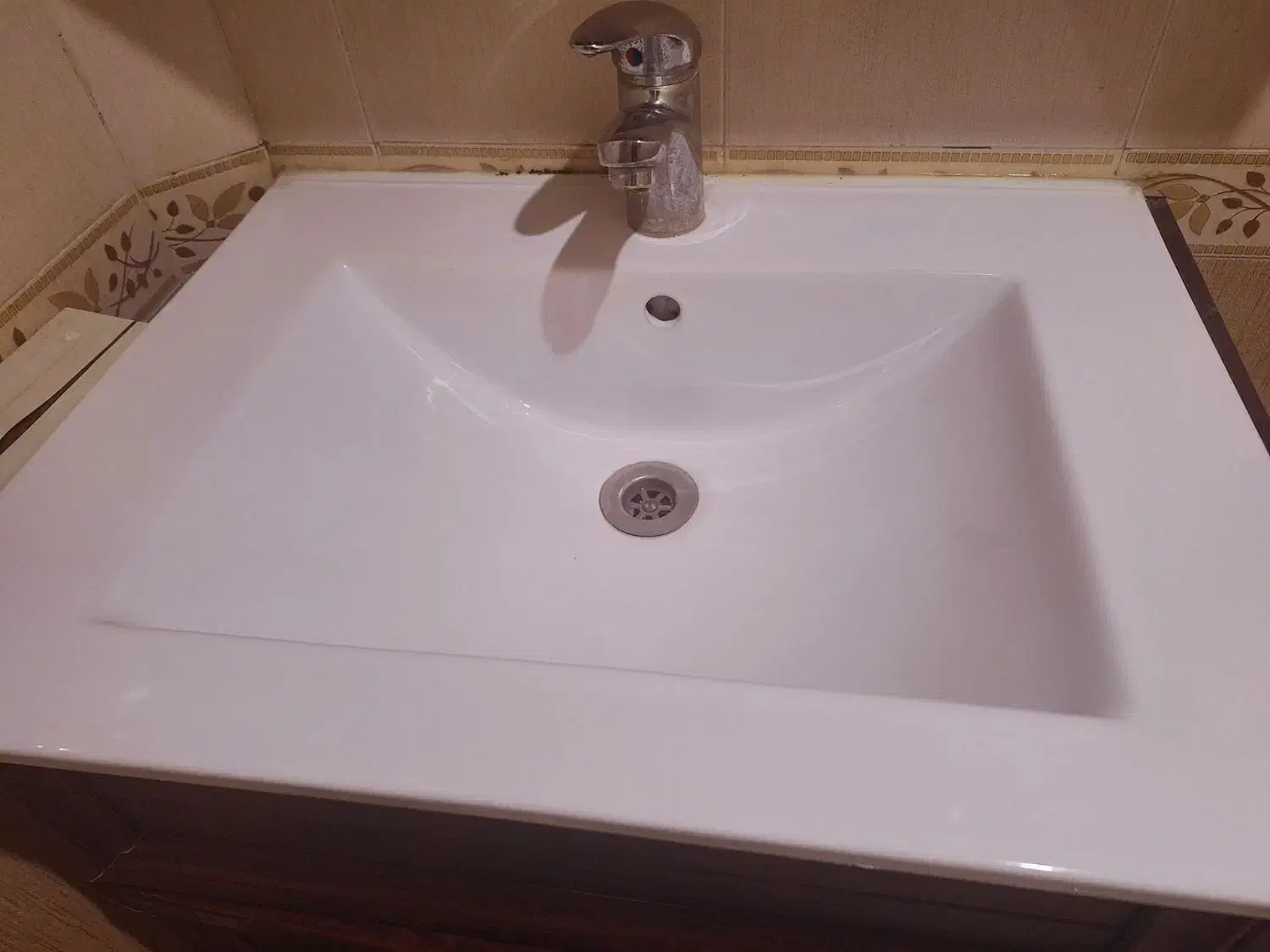 سنگ روشویی و آینه روشویی|لوازم سرویس بهداشتی|تهران, باغ فیض|دیوار