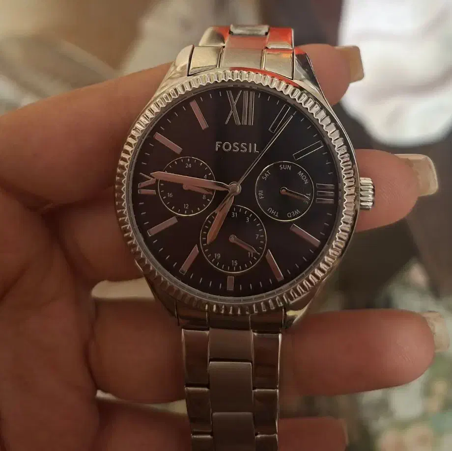 ساعت اورجینال|ساعت|صدرا-فارس, فاز ۱|دیوار