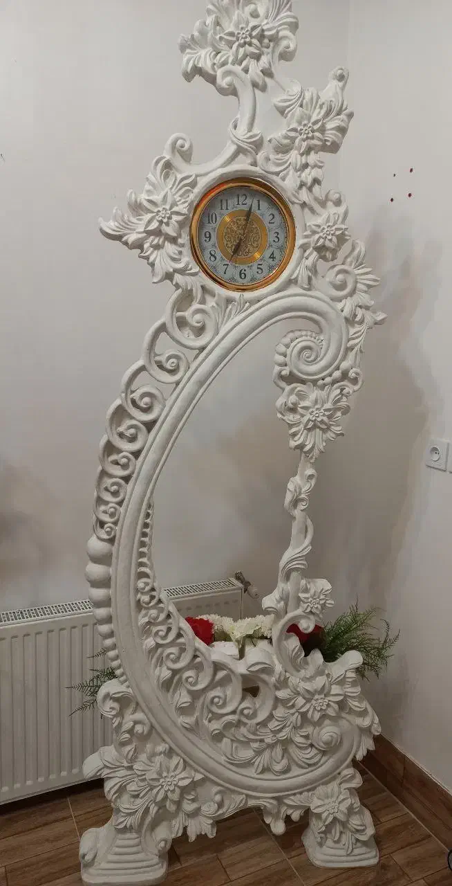 ساعت ایستاده|ساعت دیواری و تزئینی|شبستر, |دیوار