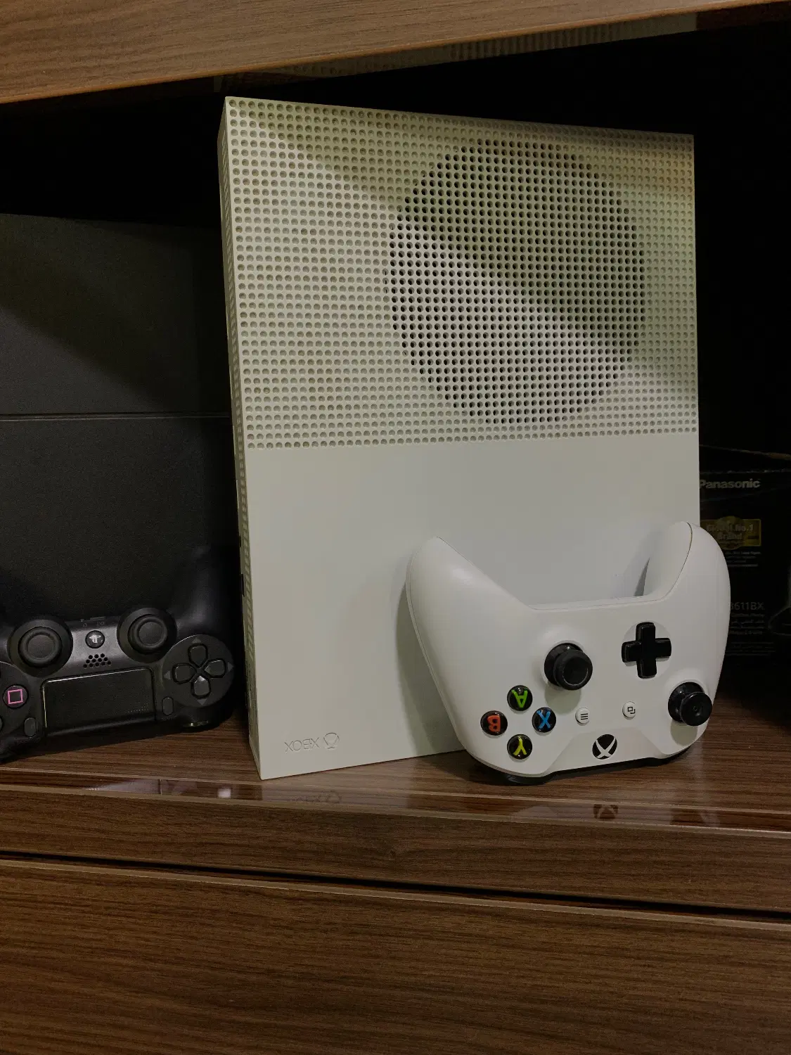 XBOX ONE S|کنسول، بازی ویدئویی و آنلاین|کرج, گلشهر|دیوار