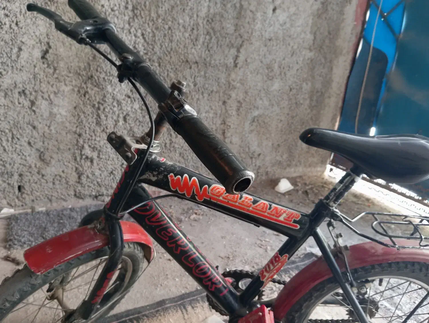 وسیله|دوچرخه، اسکیت، اسکوتر|رودهن, |دیوار