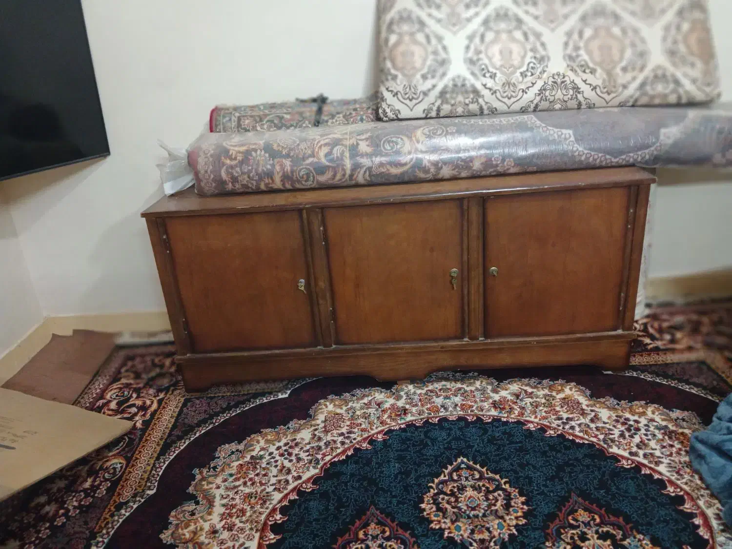 فروش کمد و زیر تلوزیونی|مبلمان خانگی و میز عسلی|شوشتر, |دیوار