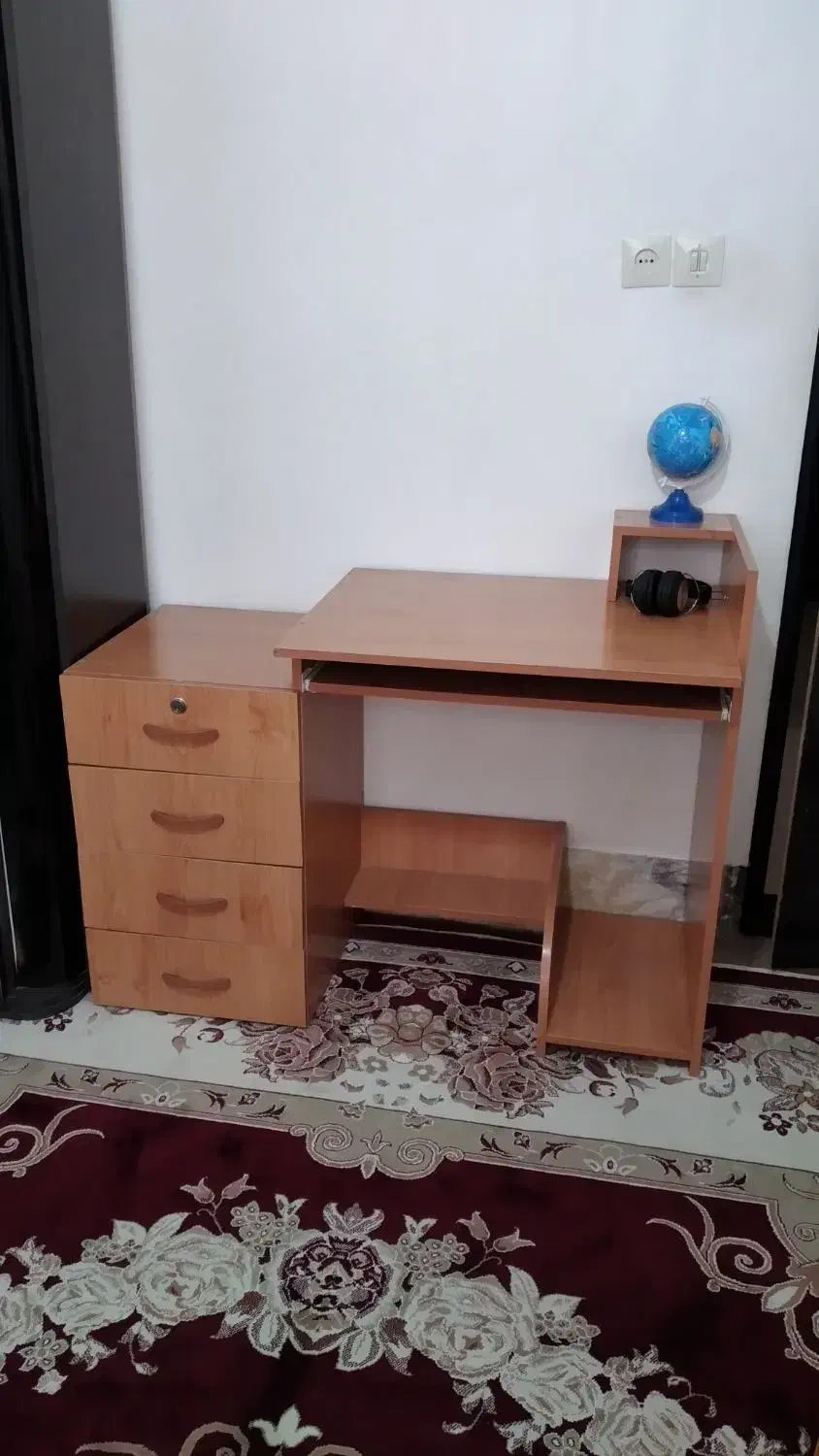 میز مطالعه، میز تحریر|میز تحریر و کامپیوتر|قائن, |دیوار