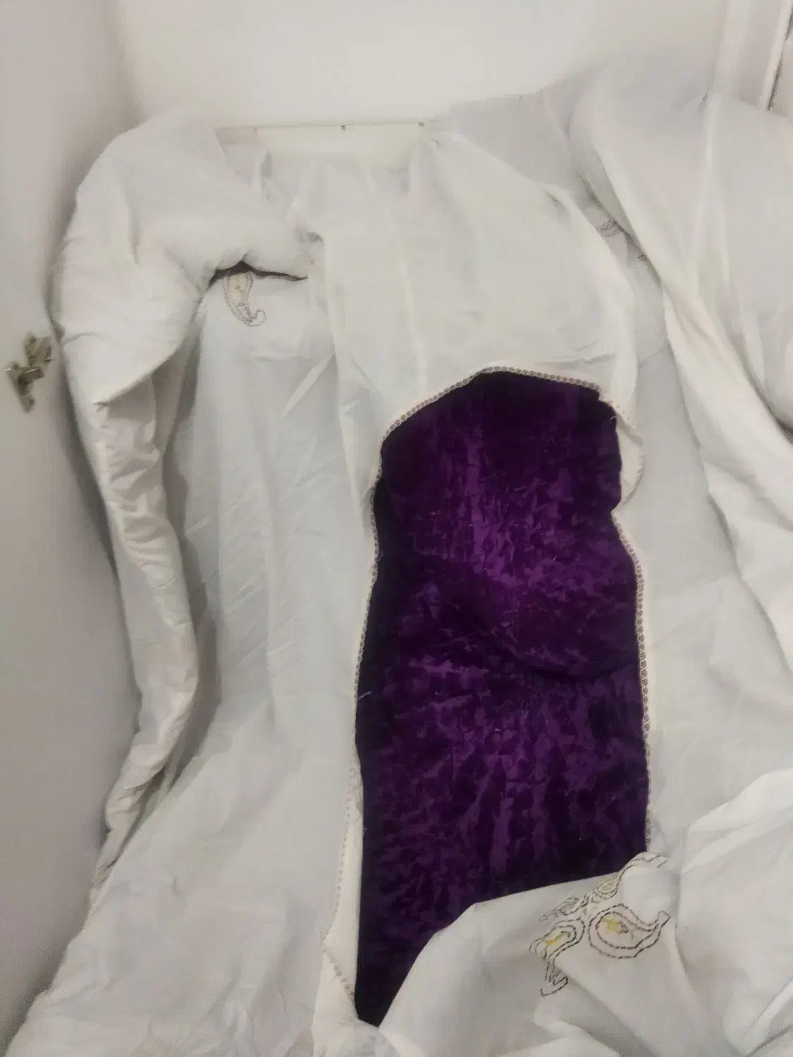 فروش چند عدد تشک دو نفره و لحاف|رختخواب، بالش، پتو|هچیرود, |دیوار