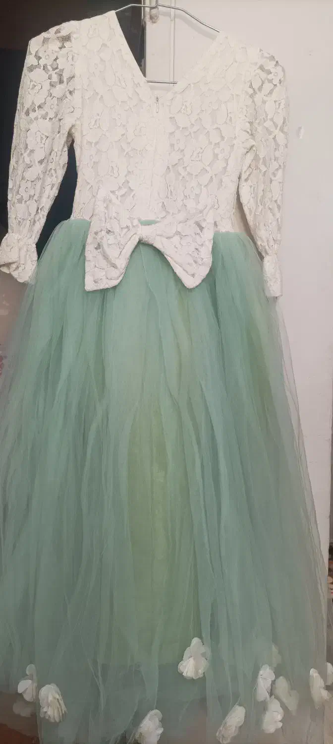 لباس مجلسی زنانه و دخترانه|لباس|شیراز, قلعه نو|دیوار