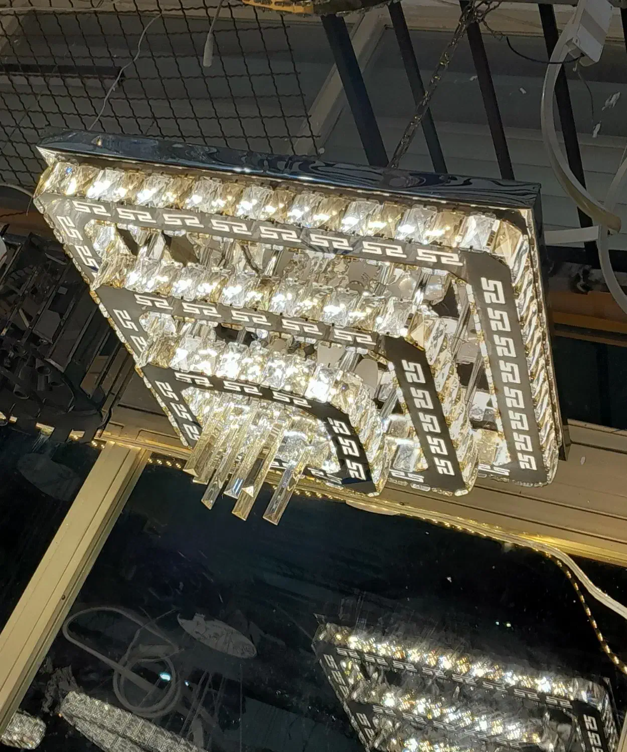 نمایشگاه مبل وفرش انواع لوستر|لوستر و چراغ آویز|مراغه, |دیوار