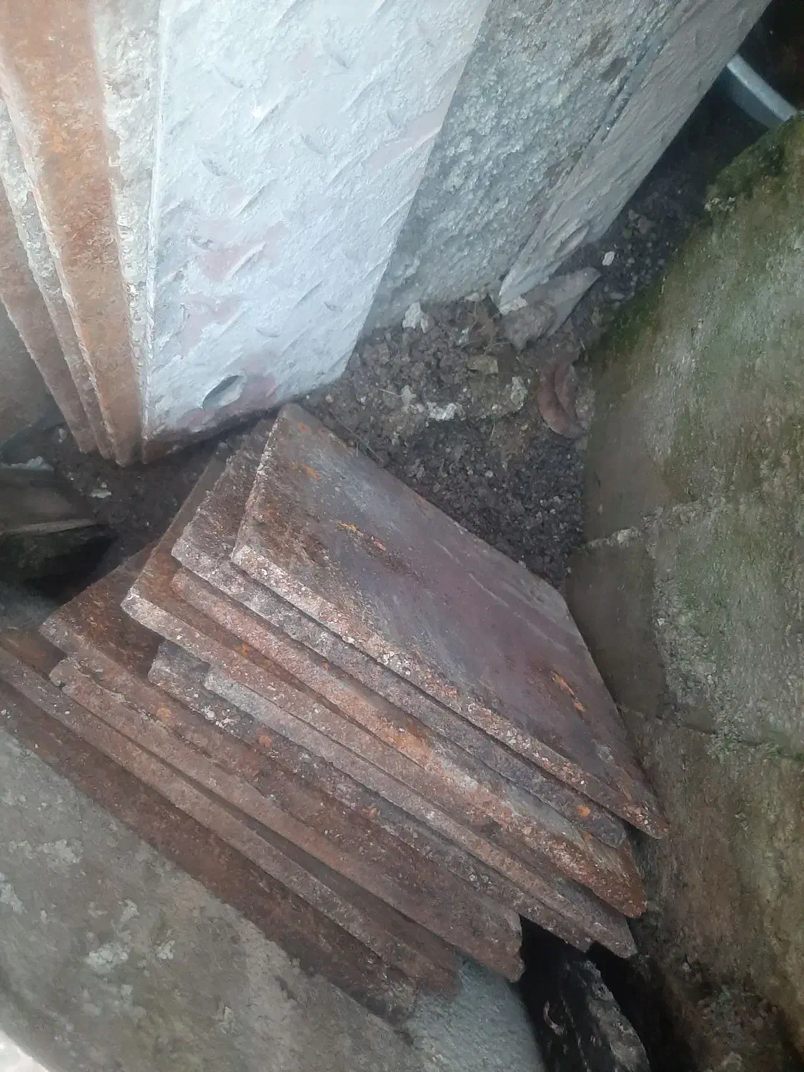 بشکه و تخته رول بولت و صفحه پلیت و پنجره و پروفیل|مصالح و تجهیزات ساختمان|سنگر, |دیوار