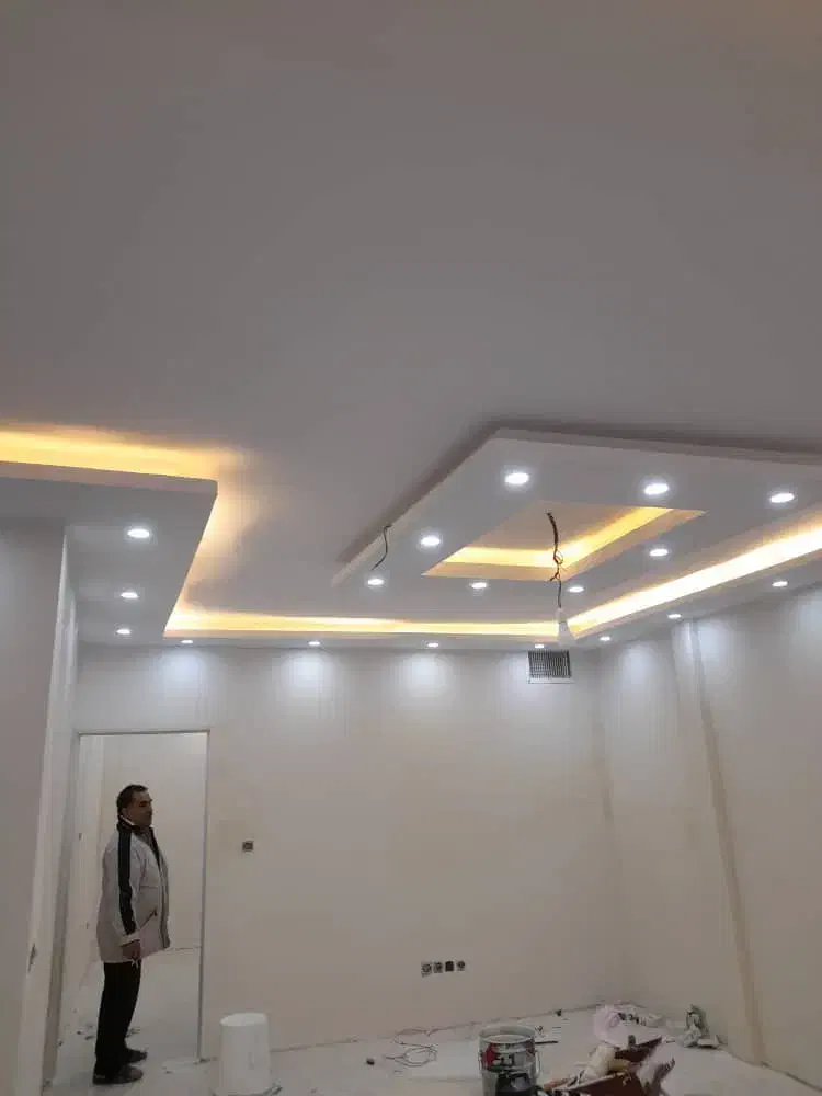 کارگر برقکار نیمه ماهر|استخدام معماری، عمران و ساختمانی|تهران, وردآورد|دیوار