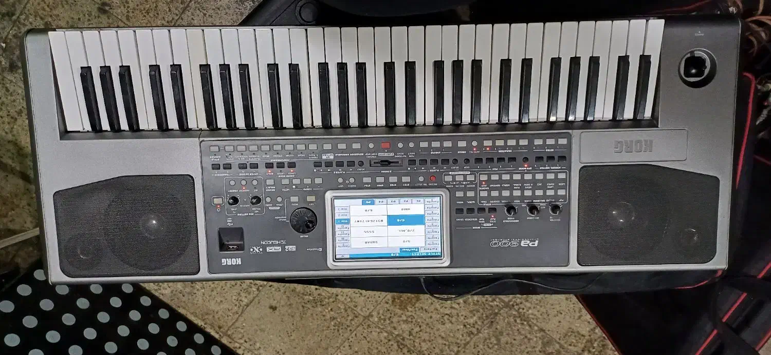 فروش کیبورد پیا ۹۰۰تمیز|پیانو، کیبورد، آکاردئون|تاکستان, |دیوار