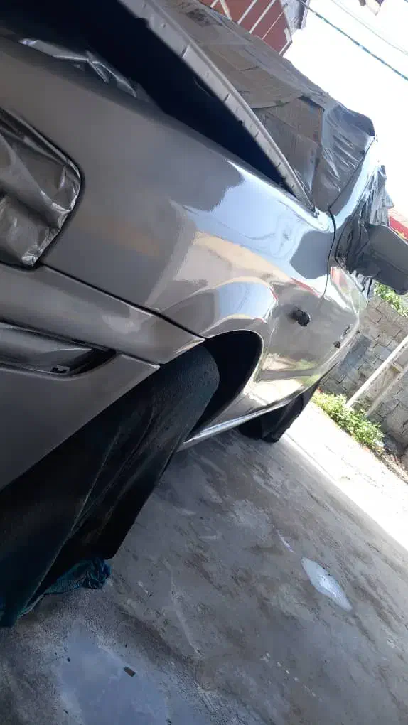 نقاشی  وپولیش واکس حرفه ای +لیسه گیری تخصصی خودرو|خدمات موتور و ماشین|رشت, جانبازان|دیوار