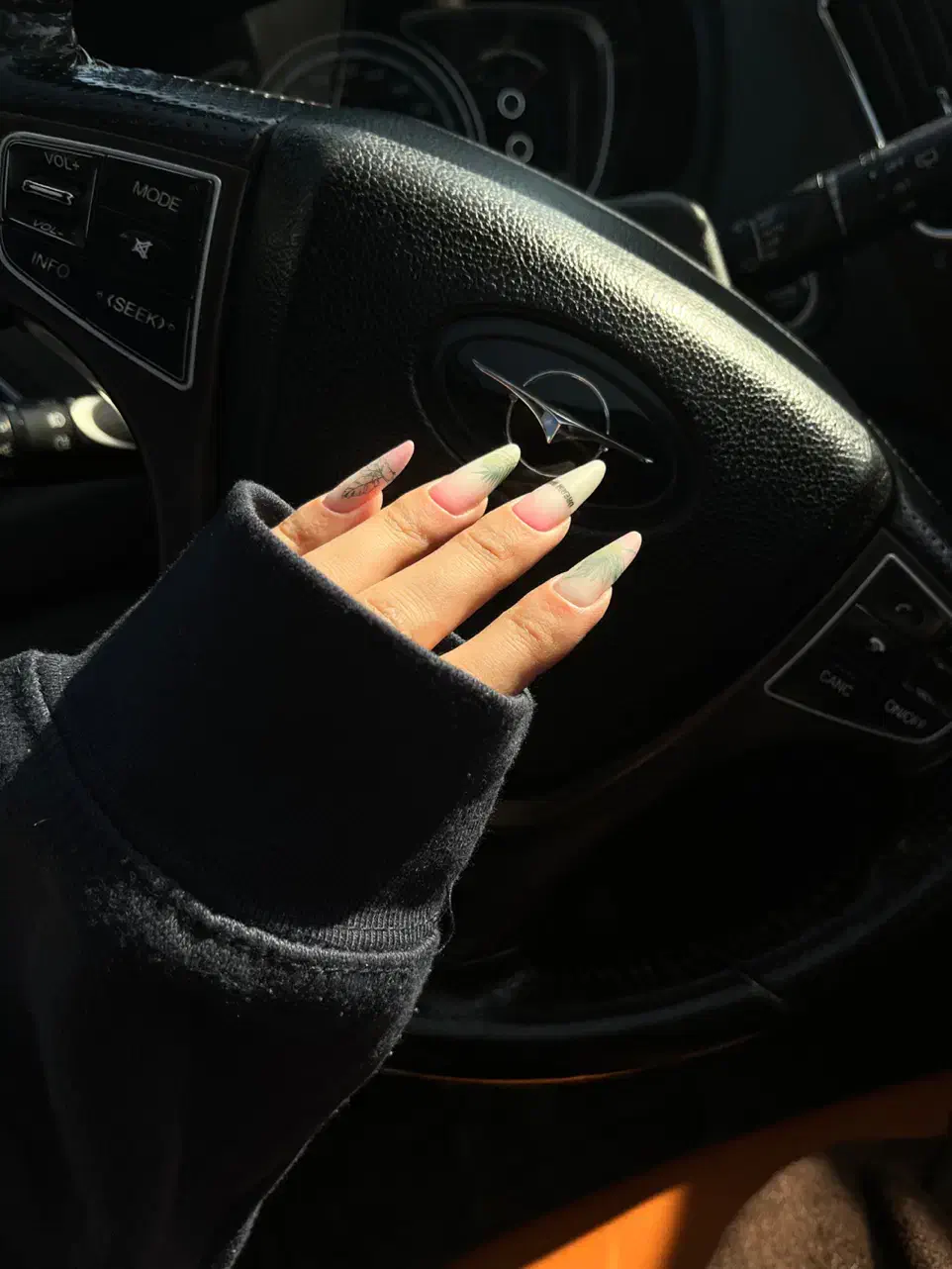 خدمات ناخن|خدمات آرایشگری و زیبایی|نیشابور, دارایی|دیوار