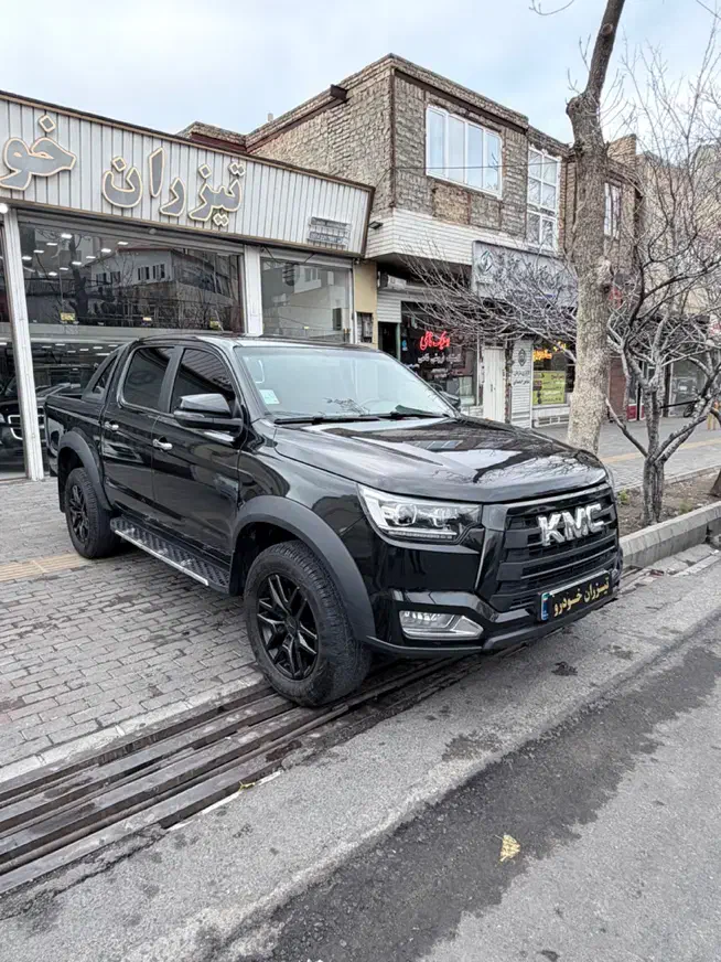 KMC T8 مدل ۱۴۰۲، بدنه سالم و کم‌کارکرد|خودرو سواری و وانت|تبریز, |دیوار