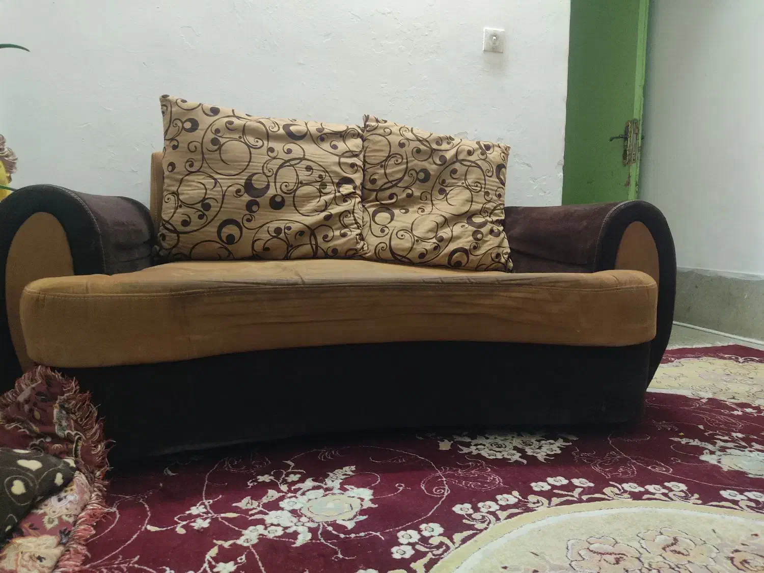 فروش مبل ۴ نفره گراش|مبلمان خانگی و میز عسلی|گراش, |دیوار