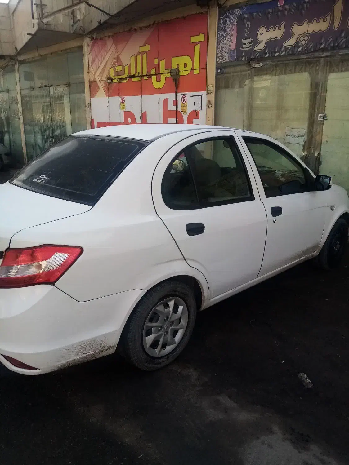 ساینا 98|خودرو سواری و وانت|مشهد, فریزی|دیوار