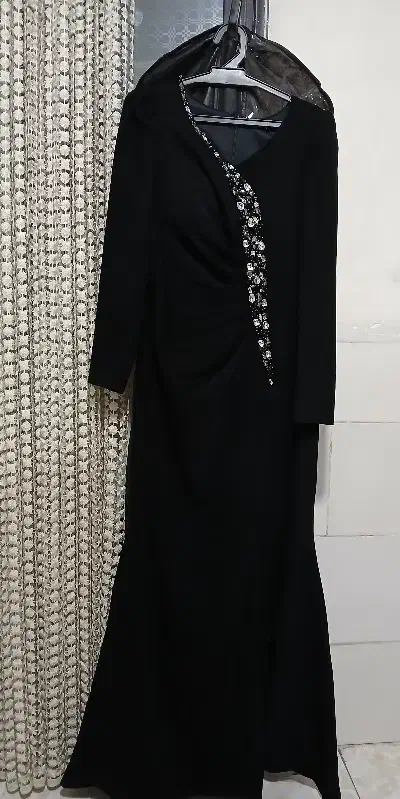 لباس مجلسی|لباس|چهاردانگه (تهران), |دیوار