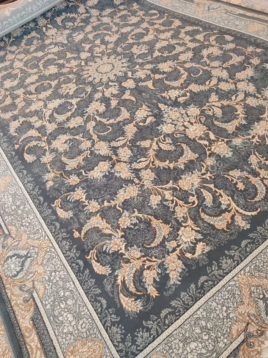 فرش ۶ متری تمام نخ نسوز دیبا|فرش|بیرجند, |دیوار