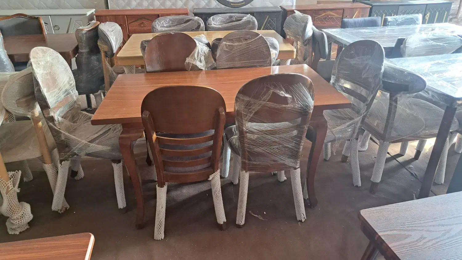 ۶نفره نهارخوری پشت چوب کف پارچه|میز و صندلی غذاخوری|رشت, کوی حسینی|دیوار