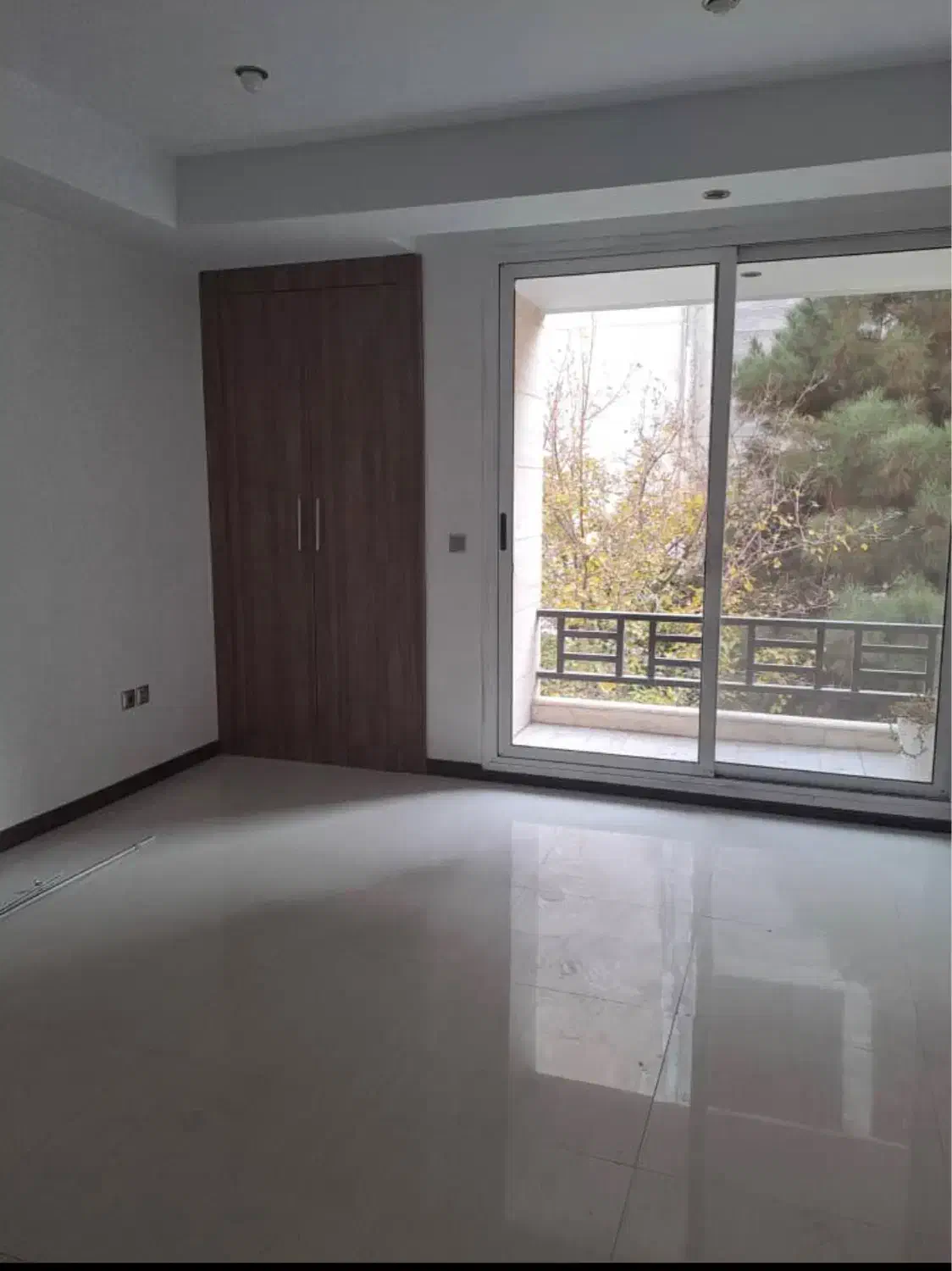 تاپ لوکیشن پاسداران۱۷۵متر/۳خواب(مستر)/ورودی لابی