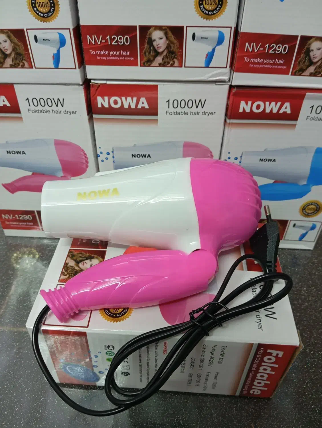 سشوار مسافرتی و خانگی|آرایشی، بهداشتی، درمانی|آران و بیدگل, |دیوار