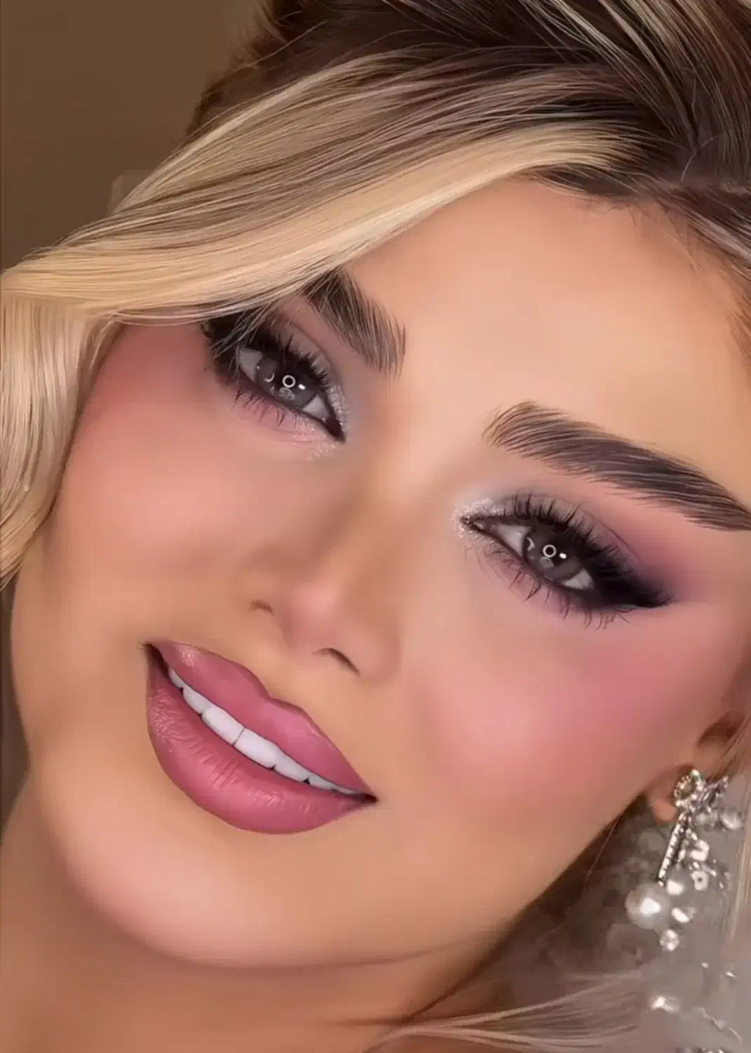 50تخفیف بلک فرایدی آموزش عروس همراهی|خدمات آرایشگری و زیبایی|تربت جام, مطهری|دیوار