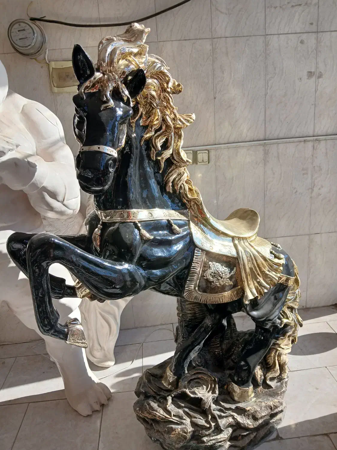 مجسمه ویلایی|مجسمه، تندیس، ماکت|باسمنج, |دیوار