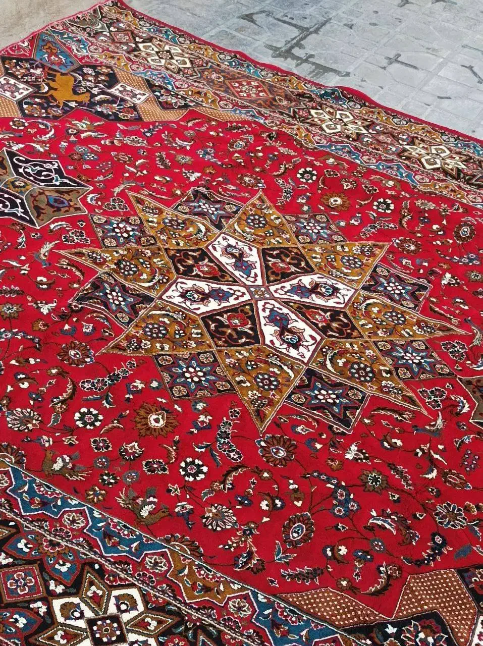 فرش قرمز|فرش|اسلام‌‌آباد غرب, |دیوار