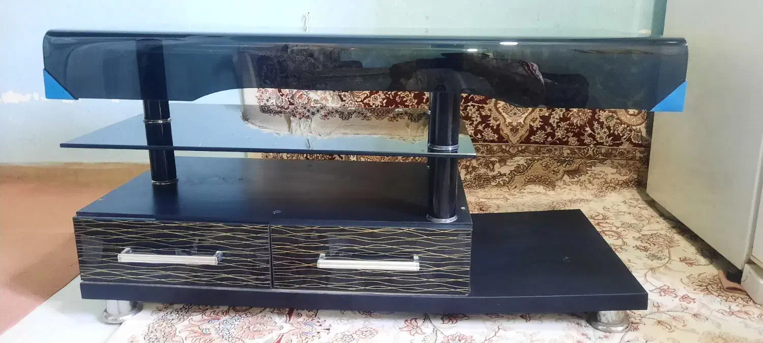 میزجهت زیرتلویزیون|میز تلویزیون|رباط‌کریم, رباط‌کریم|دیوار