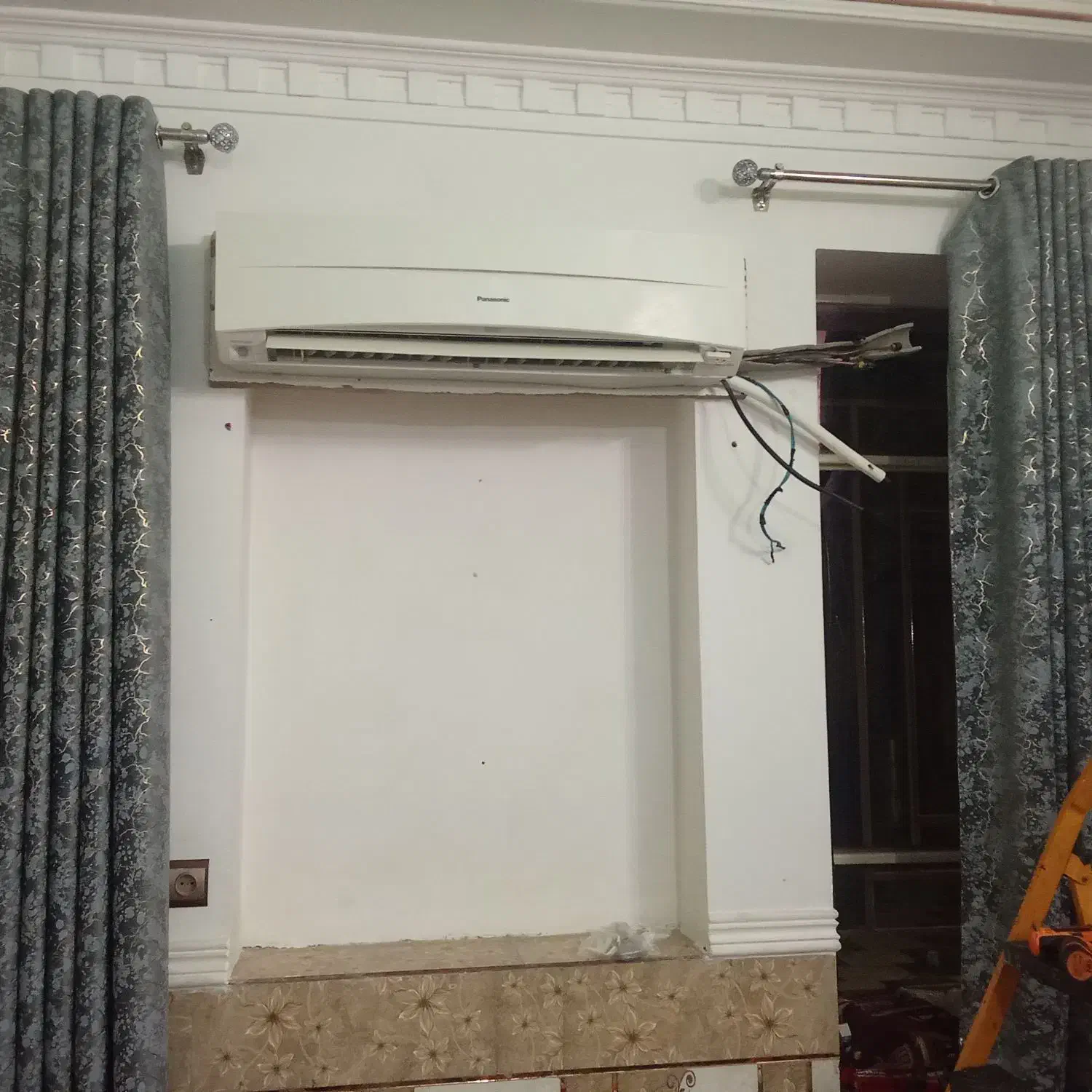 نصب تعمیرات اسپیلت|خدمات پیشه و مهارت|زابل, |دیوار