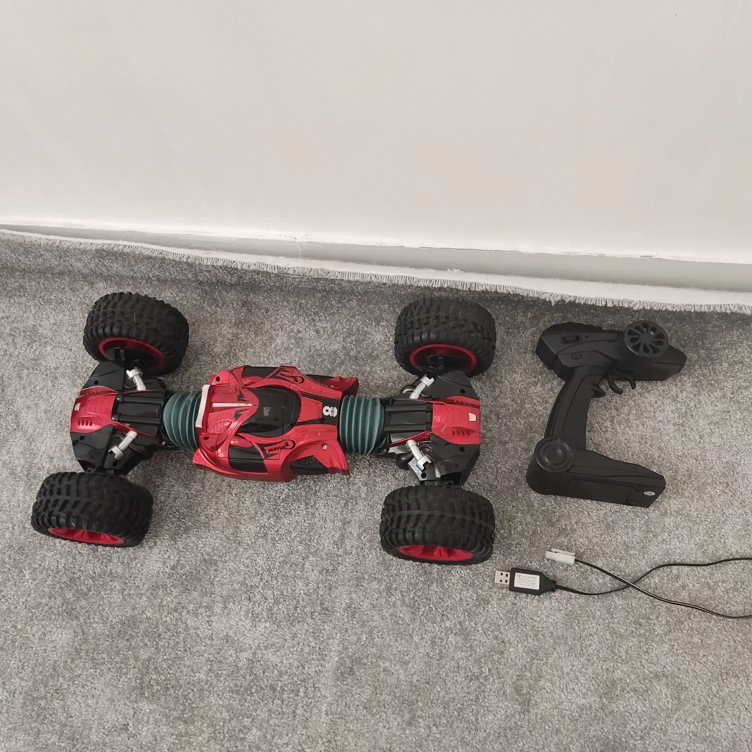 ماشین کنترلی|اسباب‌‌بازی|ایوان, |دیوار