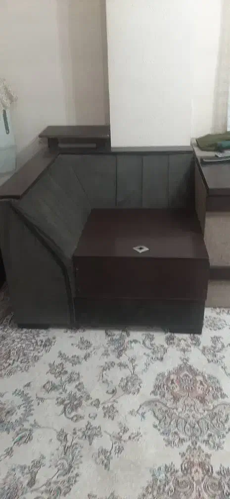 میز کنار مبلی باکس دار|مبلمان خانگی و میز عسلی|هشتگرد, شهرک بوستان|دیوار