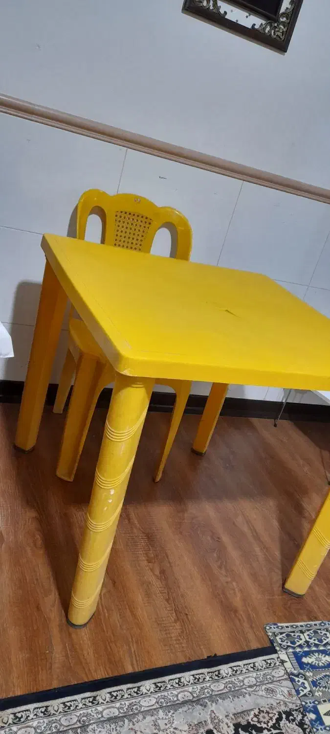 میز صندلی پلاستیکی|میز و صندلی غذاخوری|بم, |دیوار