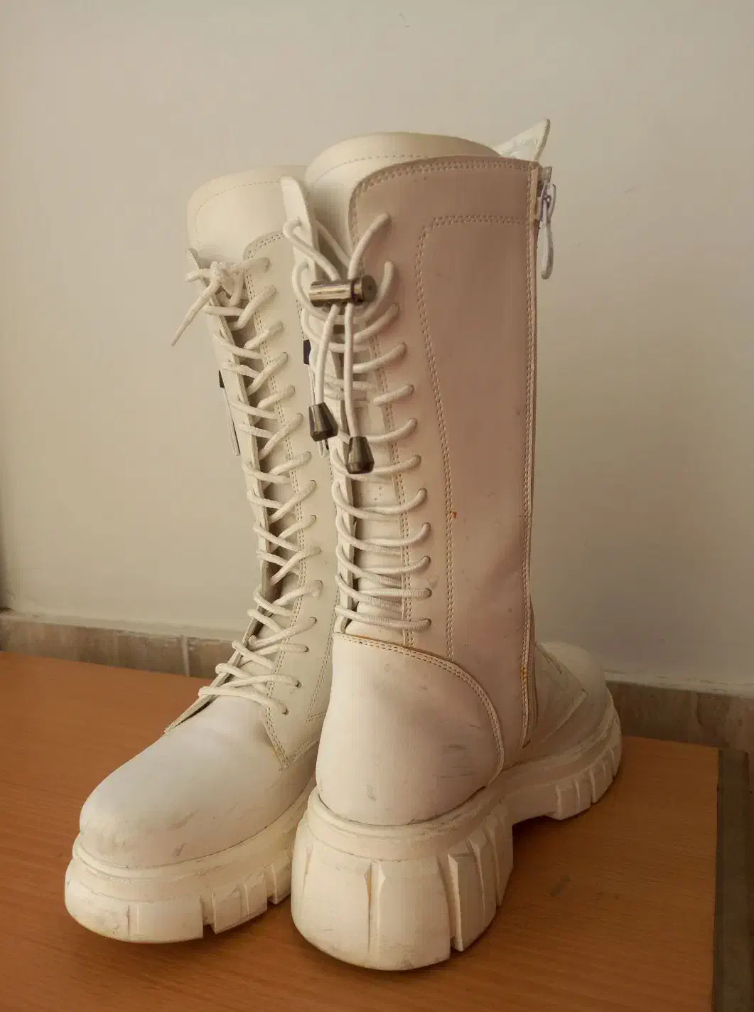 بوت و نیم بوت|کیف، کفش، کمربند|خرمدره, |دیوار