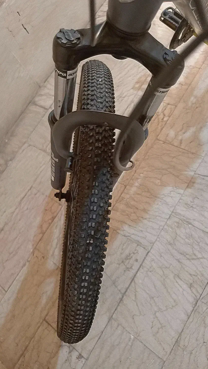 دوچرخه سالم بدون ایراد|دوچرخه، اسکیت، اسکوتر|پرند, فاز ۰|دیوار