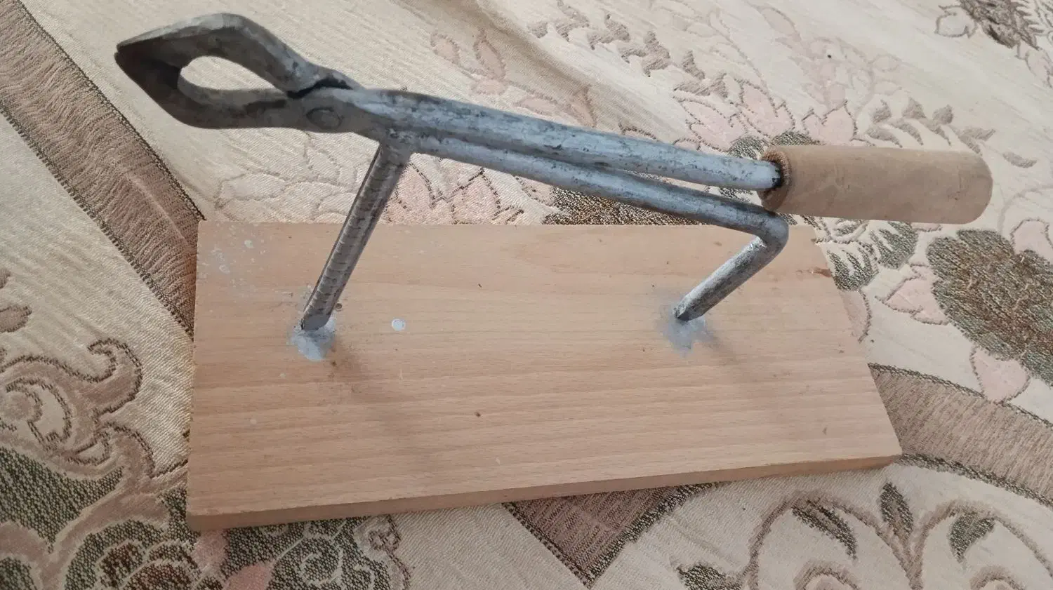 قند شکن قدیمی|ظروف پختوپز|بیرجند, |دیوار