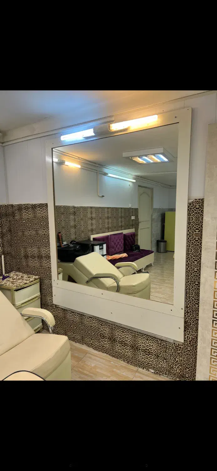 اینه|آرایشگاه و سالن‌های زیبایی|اردبیل, |دیوار