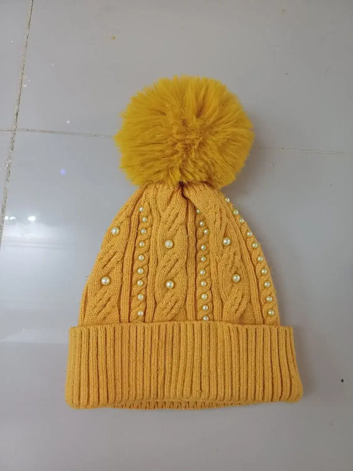 کلاه بچگونه|کفش و لباس بچه|کاشان, شهرک خاتم الانبیا (مسکن ملی کاشان)|دیوار