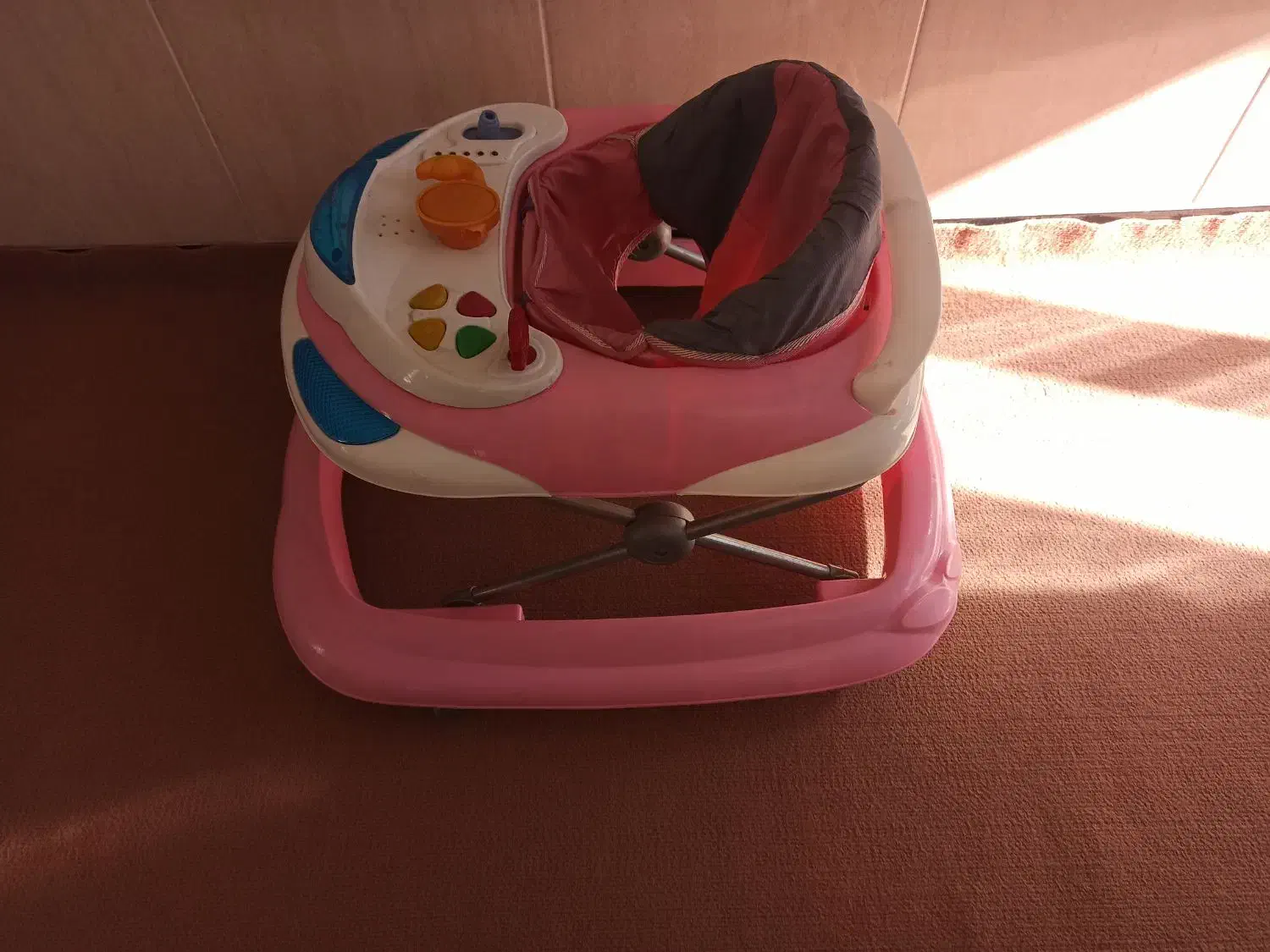 روروک|اسباب‌‌بازی|سنقر, |دیوار