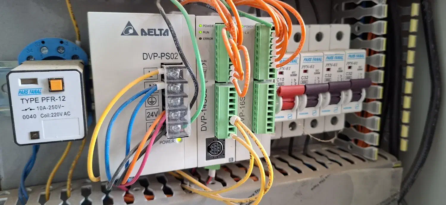 طراحی تابلو برق کنتاکتوری و PLC برای خطوط تولید|خدمات پیشه و مهارت|جوادآباد, |دیوار