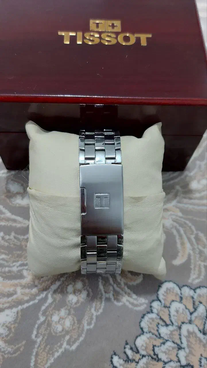 ساعت tissot کرنوگراف سوییسی|ساعت|فردیس, نسترن غربی|دیوار