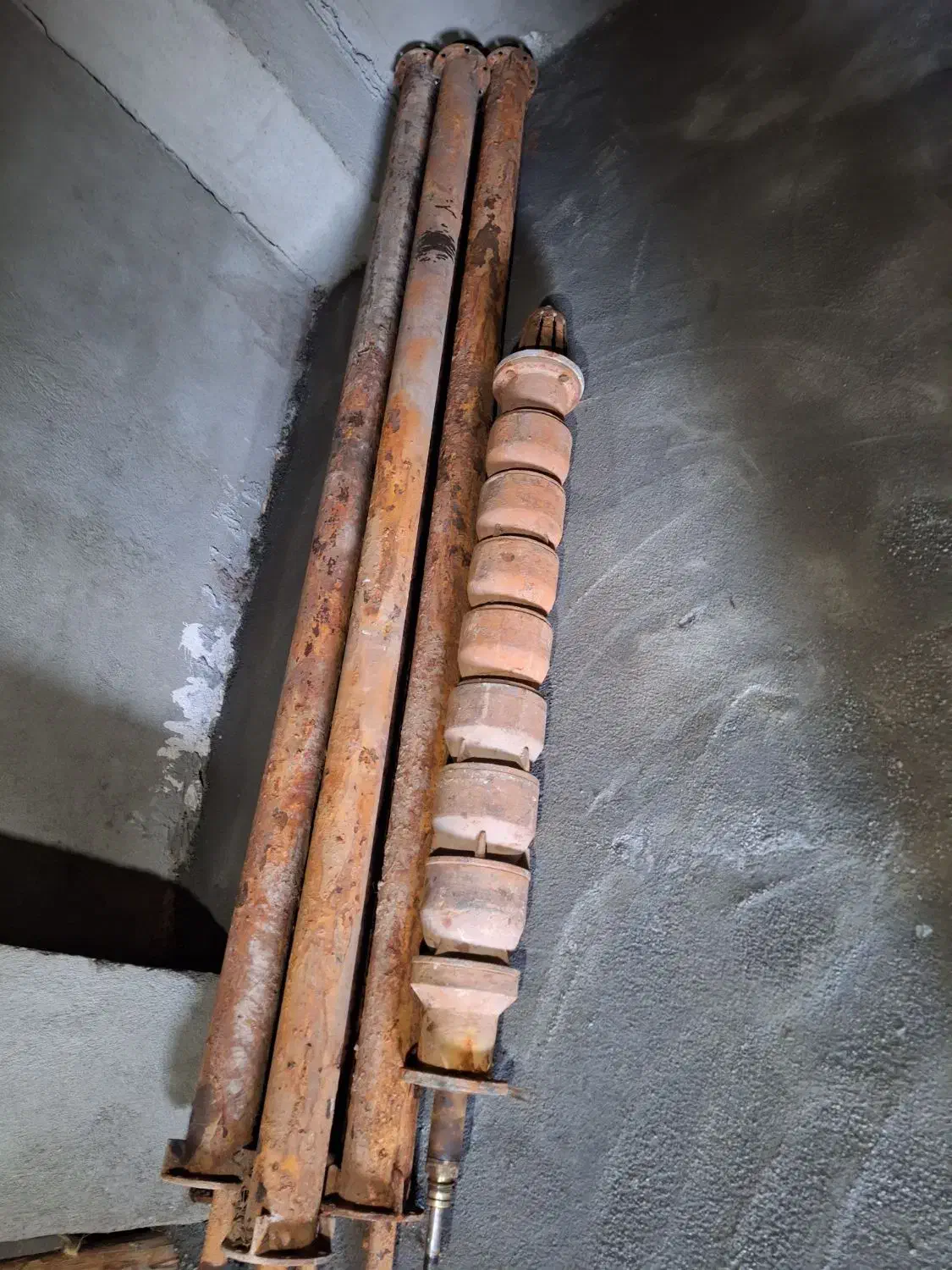 پمپ لوله و شف قلاف چاه|مصالح و تجهیزات ساختمان|دینور, |دیوار