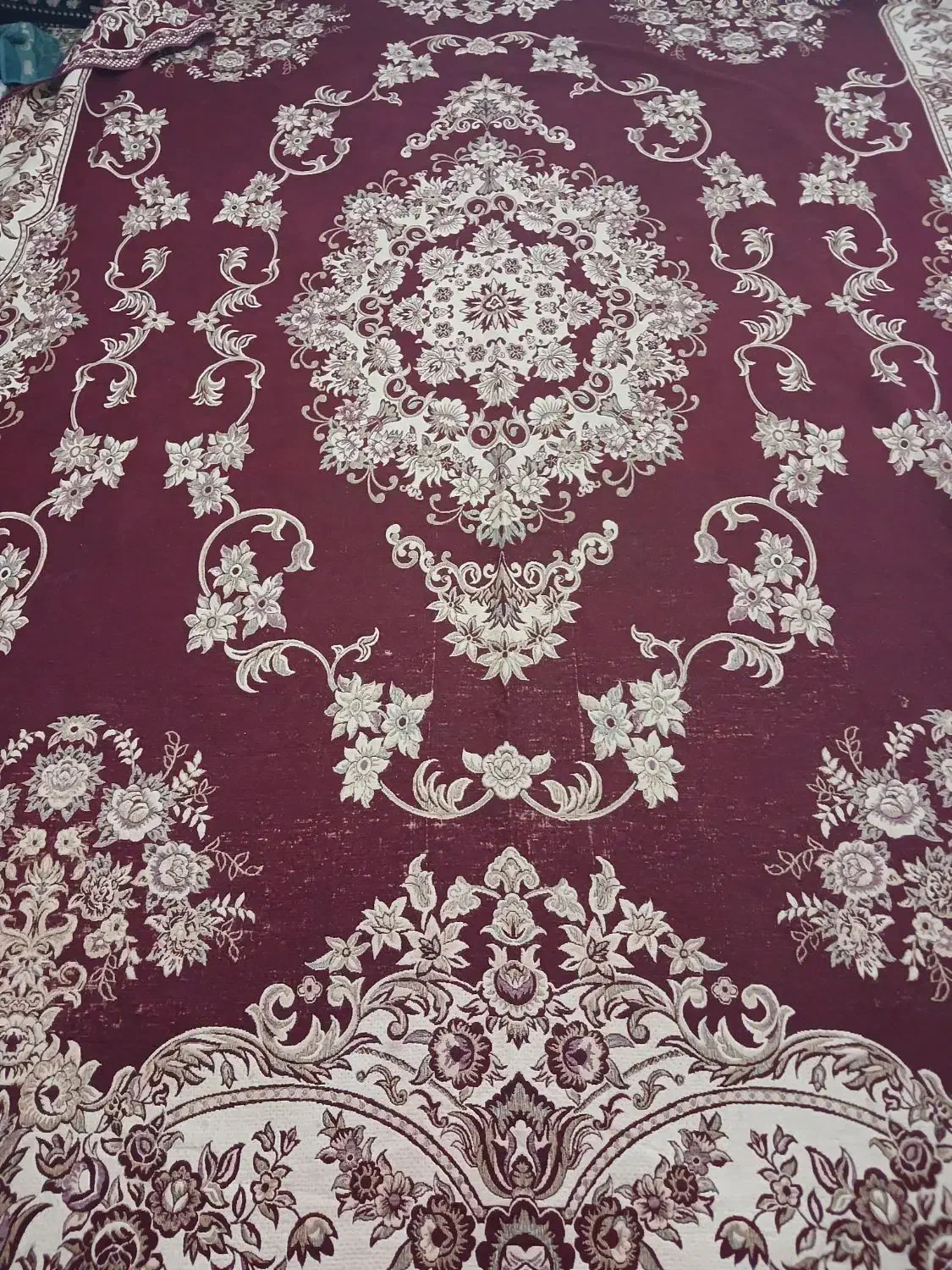 روفرشی|روفرشی|بروجرد, |دیوار