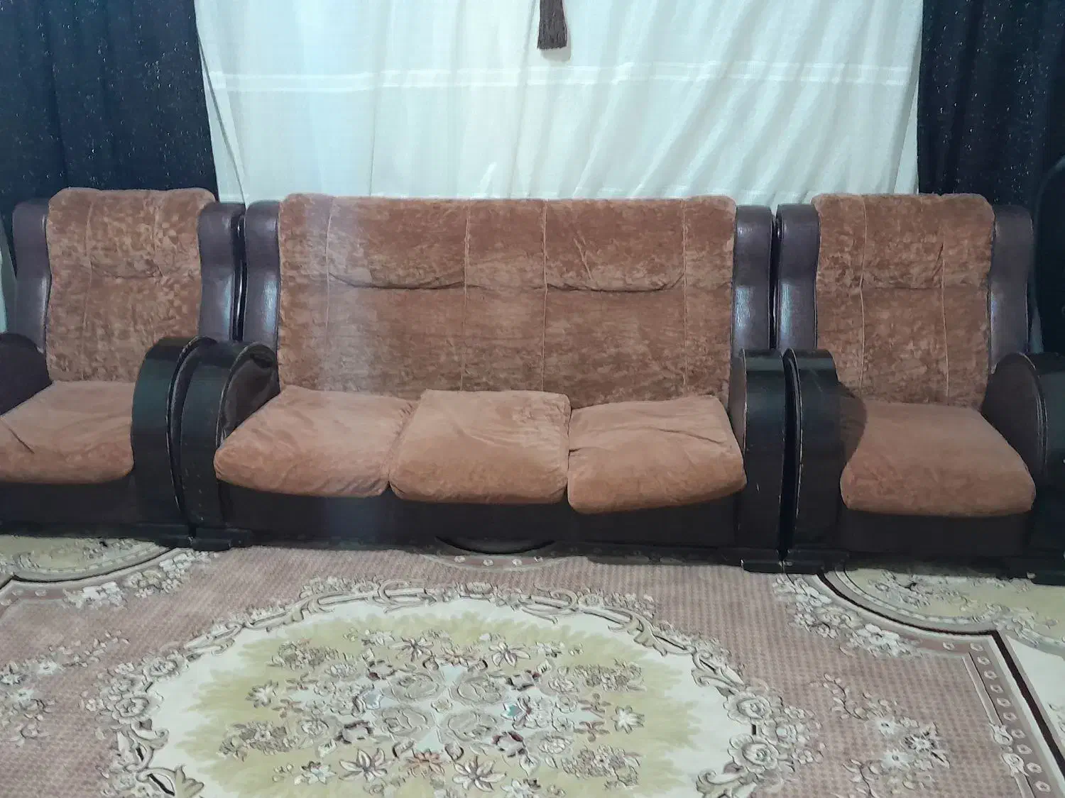 مبل دست دوم در حد نو|مبلمان خانگی و میز عسلی|یاسوج, |دیوار