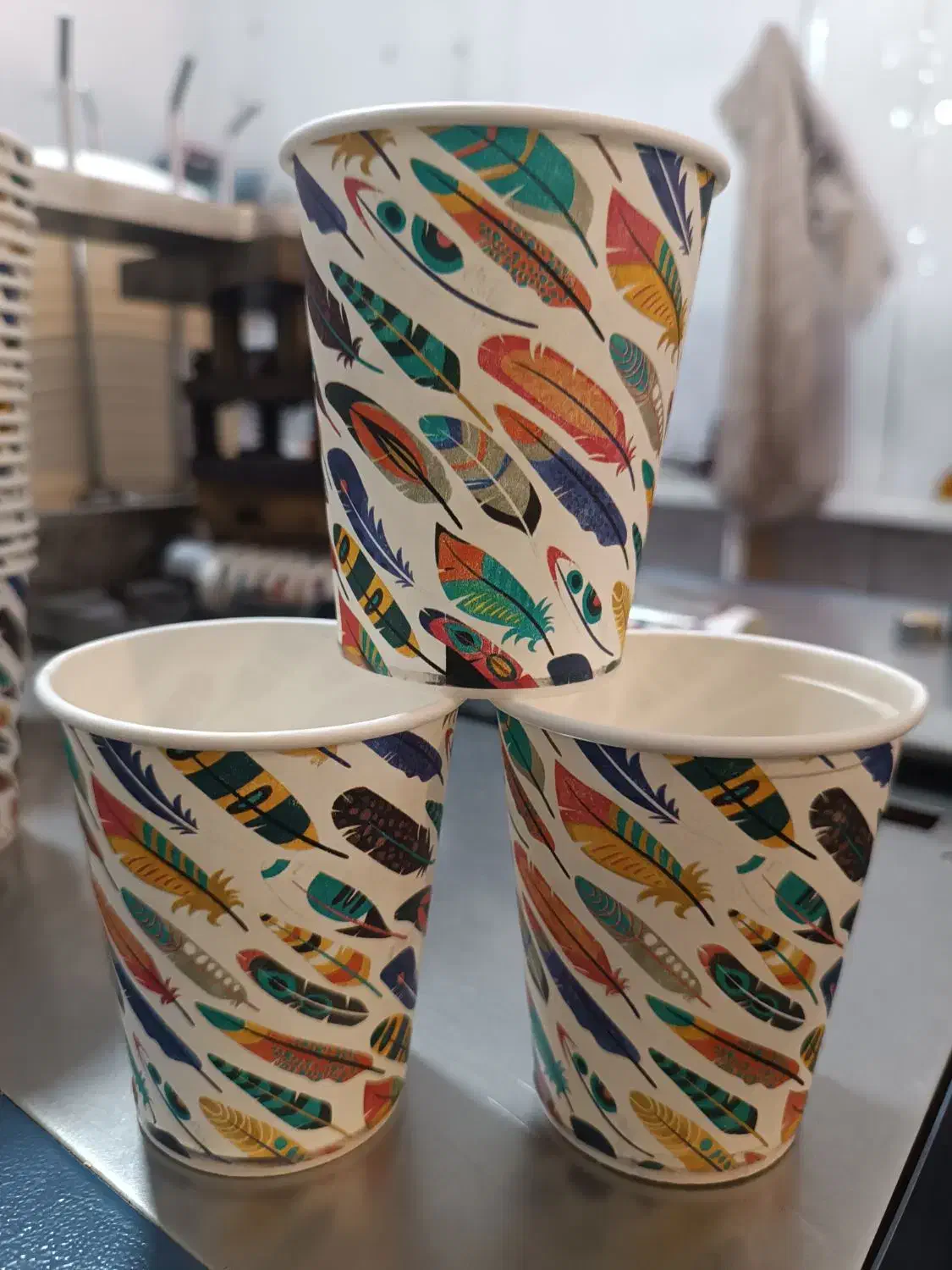 لیوان کاغذی ۲۲۰ درجه یک|ظروف نگهدارنده، پلاستیکی، یکبارمصرف|کوهسار (البرز), |دیوار